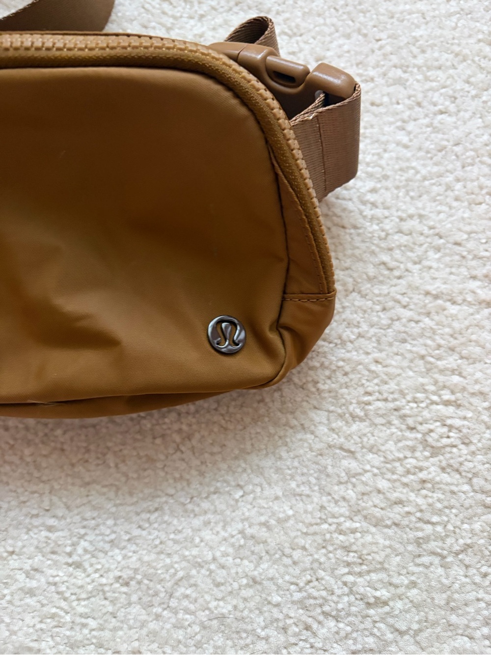 BNWOT- Lululemon Belt Bag - Picture 2 of 7